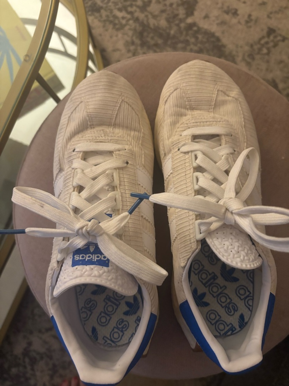 Adidas  White & Blue Sneakers (Men’s Size 7, Women’s Size 9)